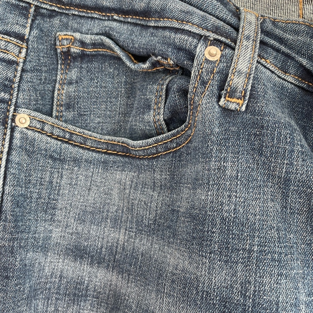 High Rise Skinny Levis Jeans - Picture 7 of 10